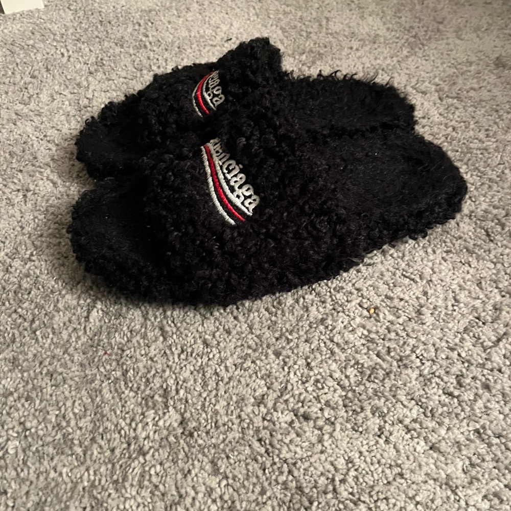 Balenciaga Mens Fuzzy Black Slippers - Picture 4 of 4